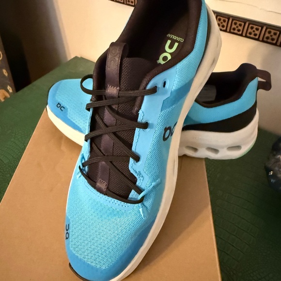 On Cloud Running Cloud Leap Sneakers - Picture 4 of 7